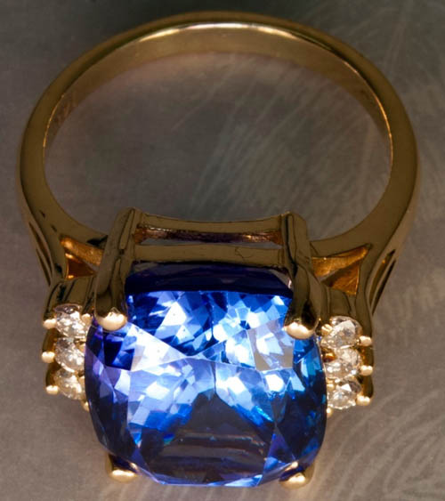 Ladies 14K yellow gold Tanzanite and Diamond ring. © Photography by, Lane & Margaret of Newport Ebay Solutions.